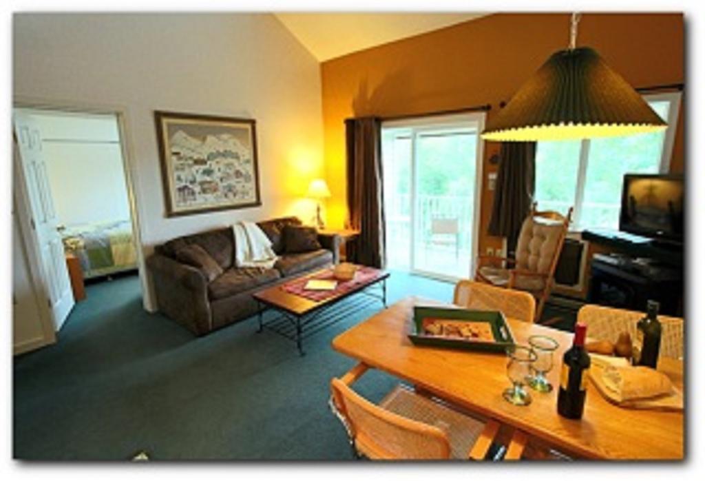 The Lodge At Lincoln Station Esterno foto